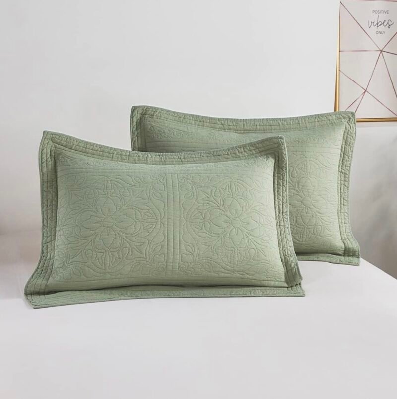 Luxurious Bedspread Green 3 pcs - Image 4