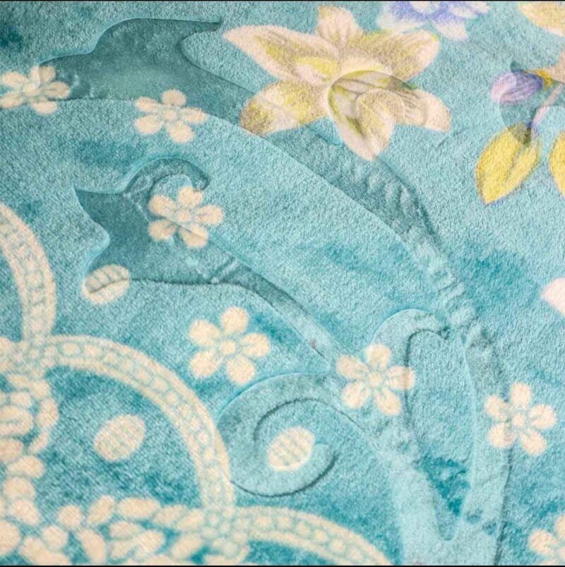 Cloudy Flannel 1-ply Blanket - Image 2
